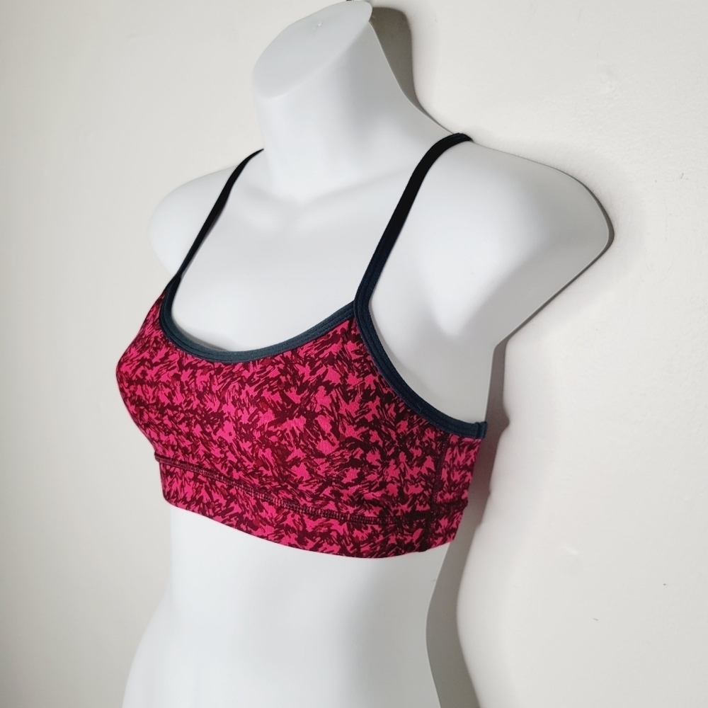 Lululemon Flow Y Bra - Mountain Peaks Bon Bon Bordeaux Drama